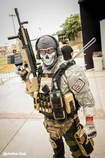 My cosplay: Ghost - Modern Warfare 2 cosplay Military Gear, Military Weapon...