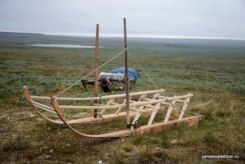 ненецкая нарта. долганы сани нарты. нарты коряков. поворотный шест на нартах. остол каюра 4.