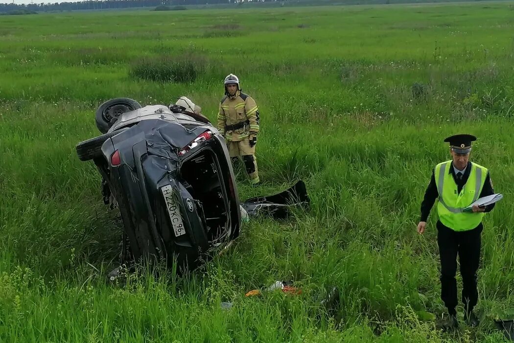 Уральский инцидент. Дтп каменск уральский вчера. дтп на трассе екатеринбург каменск уральский.