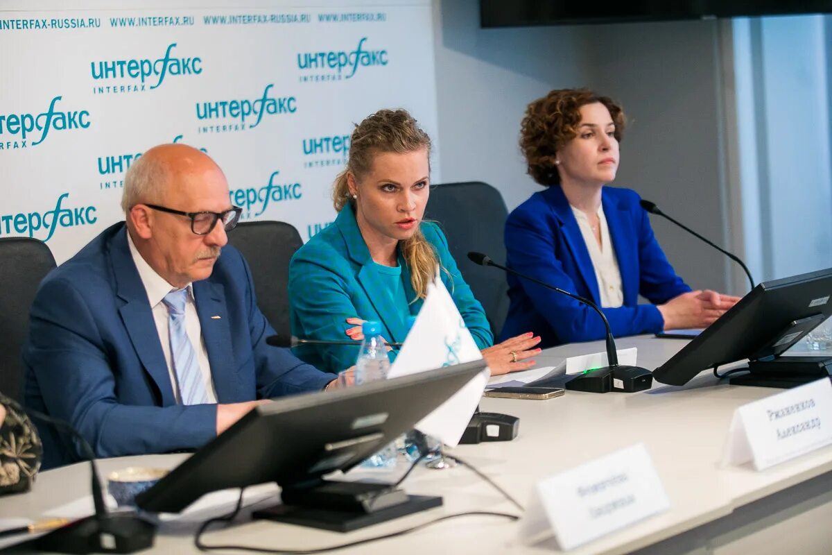 Интерфакс северо запад. Пресс-конференция интерфакс. Интерфакс северо запад. Владимир мителенко. Интерфакс северо запад.