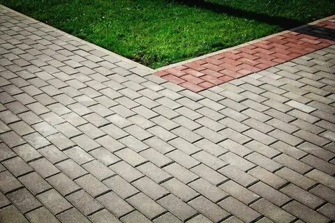 Фото уложенной тротуарной плитки