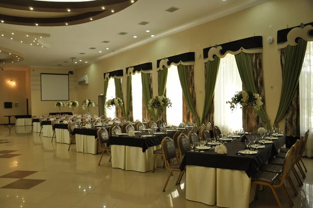 город абинск кафе изба. абинск рестораны. абинск рестораны. кафе меридиан абинск. комсомольский проспект 68 абинск.