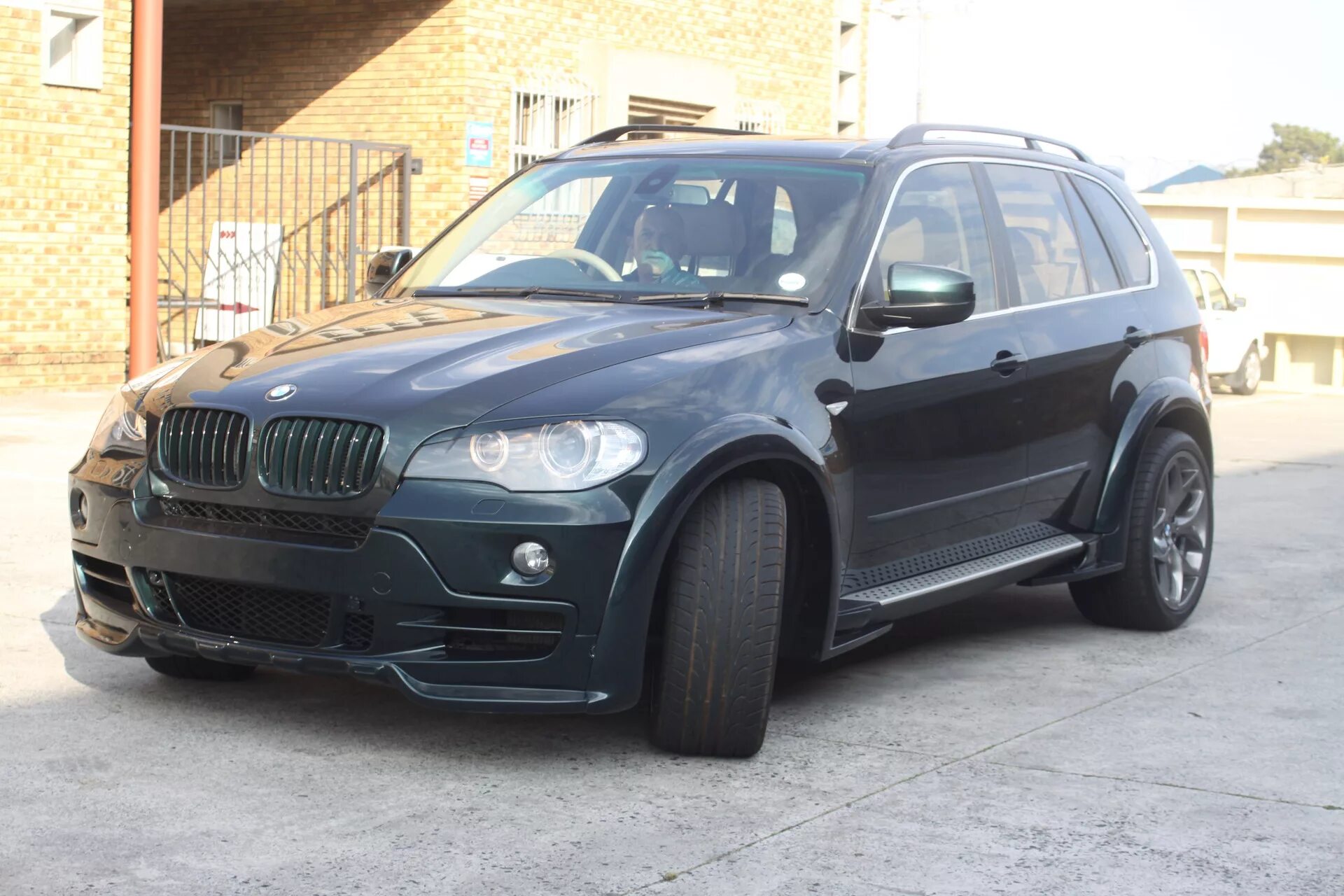 BMW x5 кузов e70. BMW x5 e70 обвес Performance. БМВ х5 е70 Рестайлинг. BMW x5 e70 Hamann.