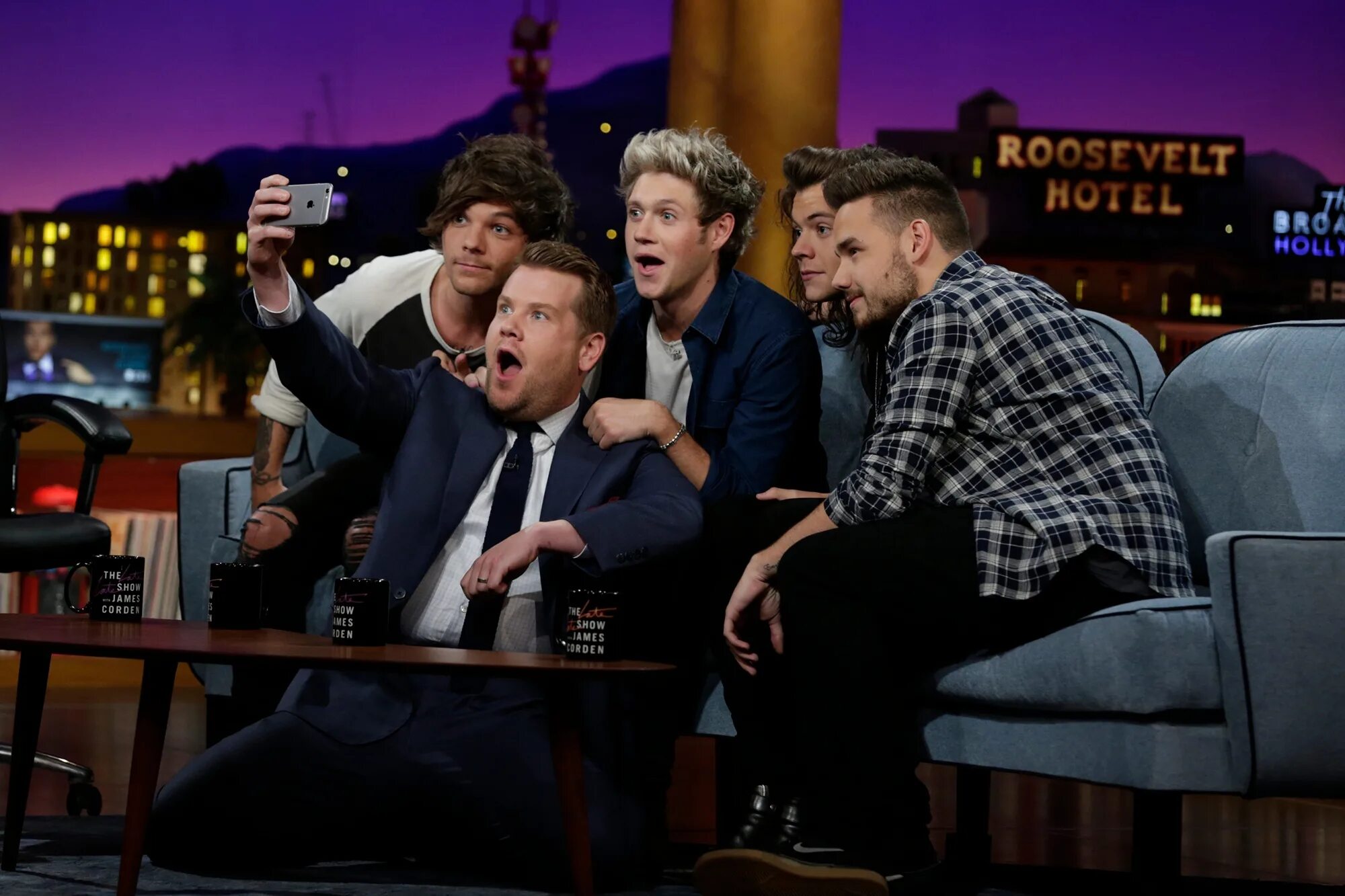 The late late show with James Corden. Шоу James Corden. James Corden the late late show with James Corden.