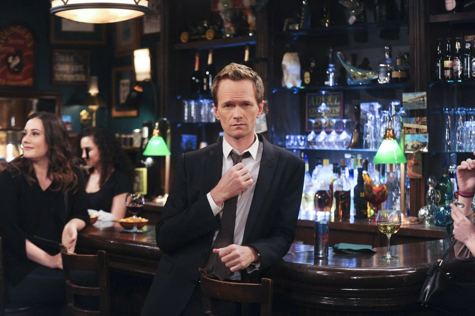 How can i we show. Барни стинсон. барни стинсон кадры. how i met your mother barney stinson.