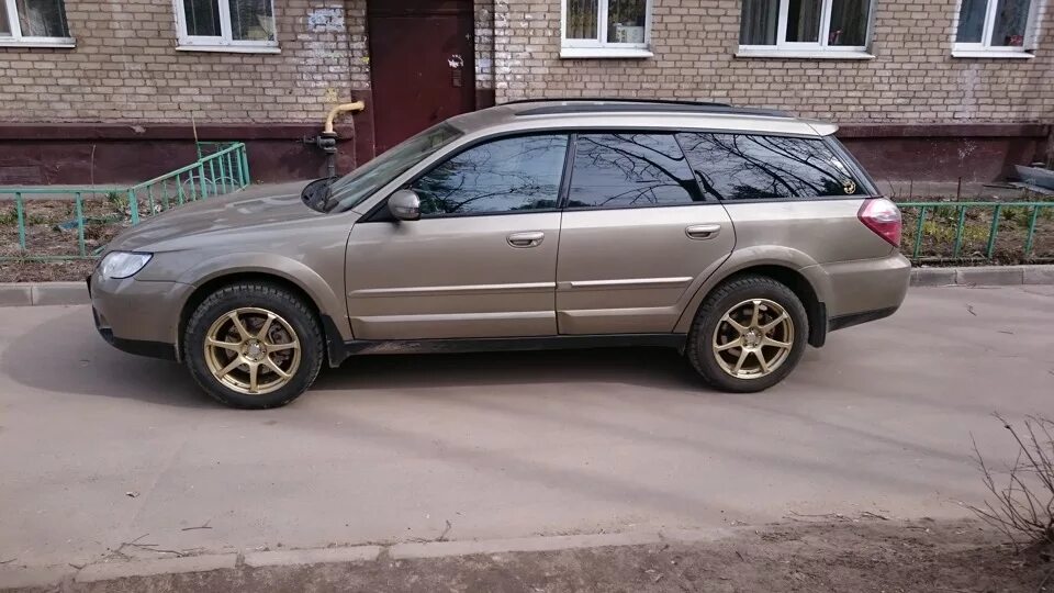 A t 215 60 r17. 215 60 17 На Субару Аутбек 2004г. 225/60/17 На Subaru Outback BP. Subaru Outback 2008. 215/70r16 Outback BP.