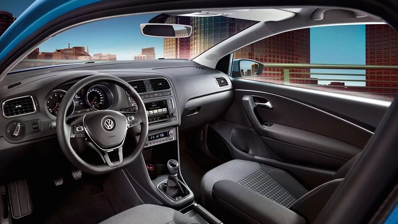 Поло интерьер. Фольксваген поло в новой комплектации. Volkswagen Polo 2020 Базовая комплектация. Volkswagen Polo Hatchback 2020 Interior. VW Polo mk3 Interior.