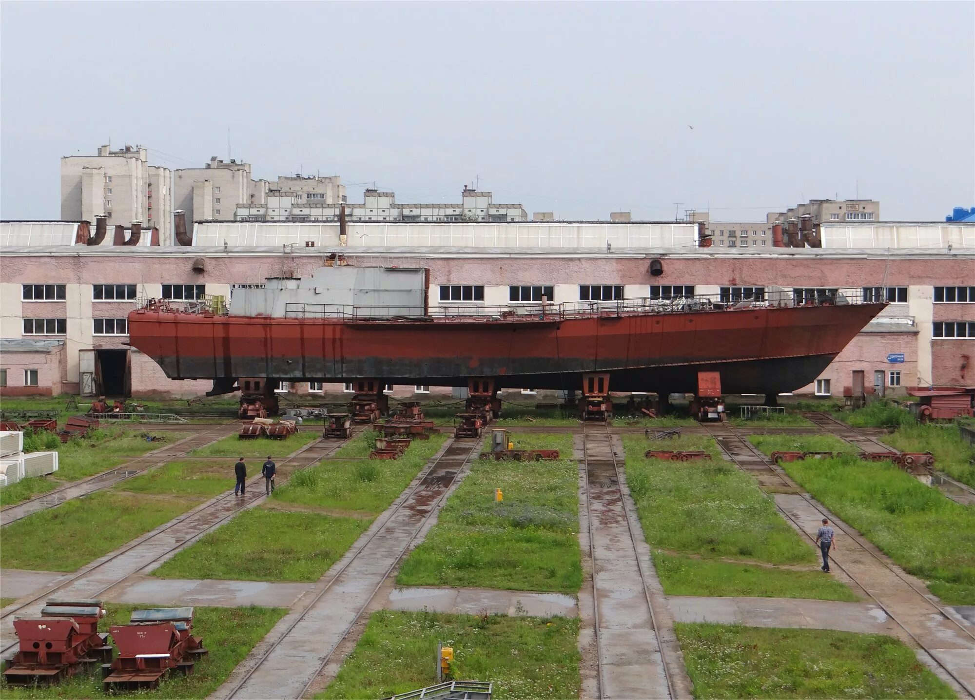 Судостроительный завод вымпел рыбинск. Автобус судоверфь. Автобус судоверфь. Автобус судоверфь. Автобус судоверфь.