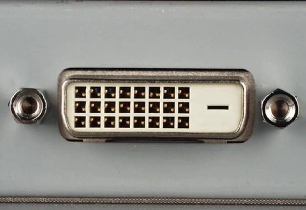 Как выглядит dvi. Dvi разъем на мониторе. порт dvi-d. порт dvi-i. порт dvi-d dvi-i.