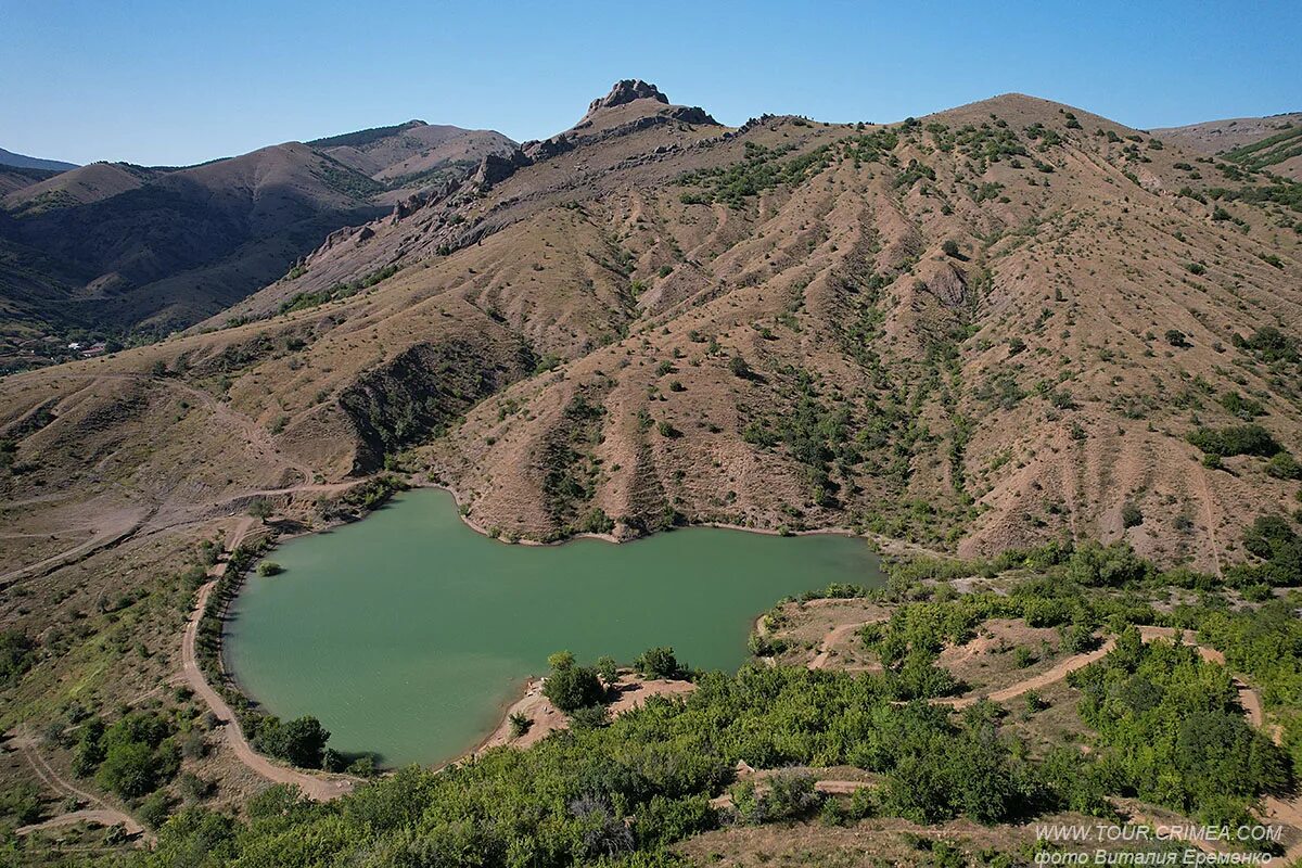 Озеро ак мечетское черноморское. Судак село междуречье. Судак междуречье. Село междуречье крым. Крым судак междуречье.