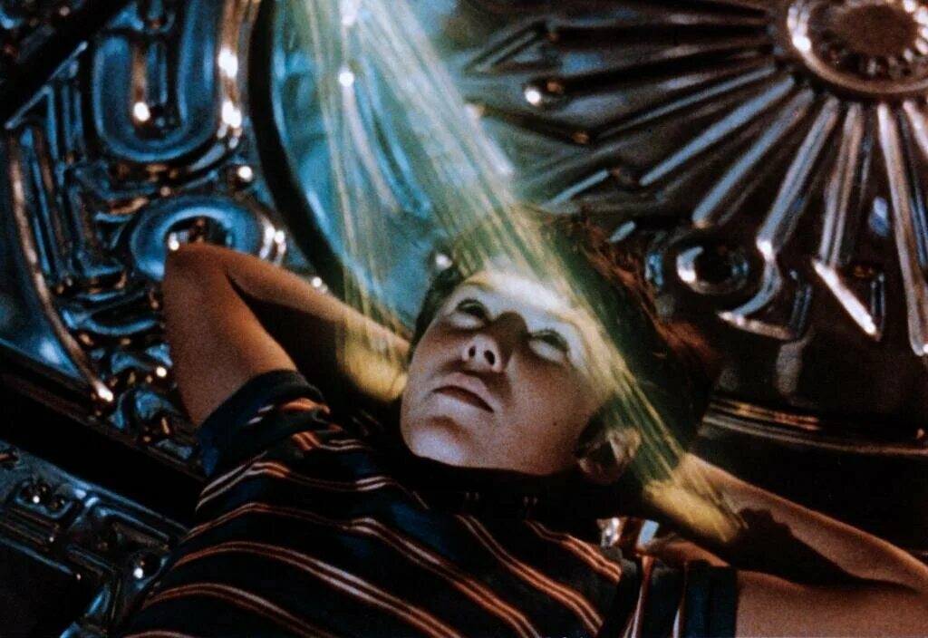 полет режиссер. полет навигатора фильм 1986 корабль. полёт навигатора 2 фильм. сериал полёт 2021. полёт петра тодоровского.