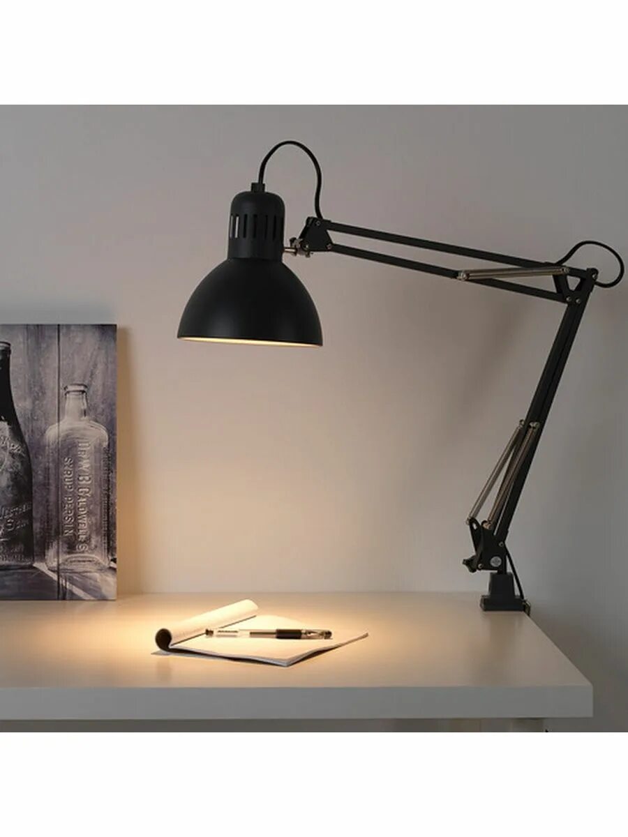 Торшер настольный. Лампа настольная рабочая. Настольная лампа икеа ранарп. Лампа терциал икеа цвета. Лампа на столе.