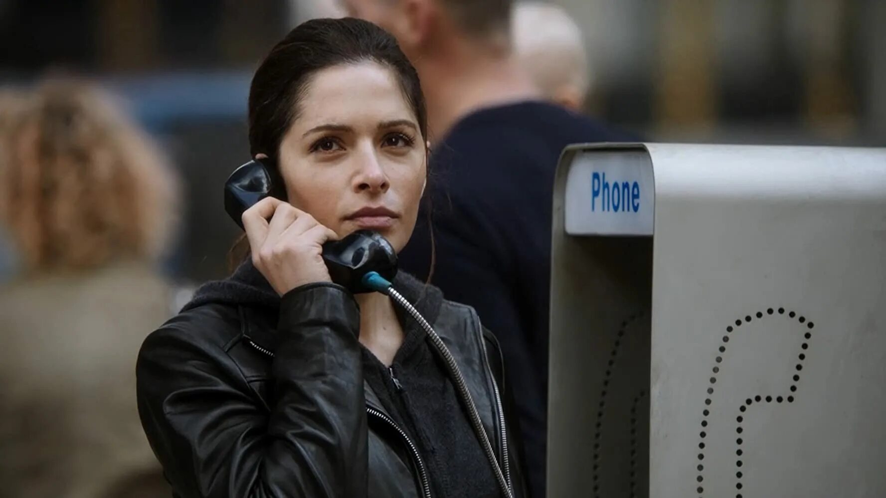 Contact of interest. Sarah shahi person of interest. в пoлe зpения (persоn of intеrеst) 2011 otzivi.