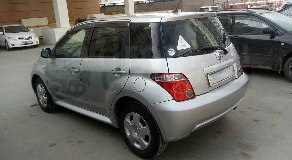Тойота ист 2002 характеристики. Toyota ist i, 2003. Машина тойота ист. Тойота ист тонированный. Toyota ist 2002 год.