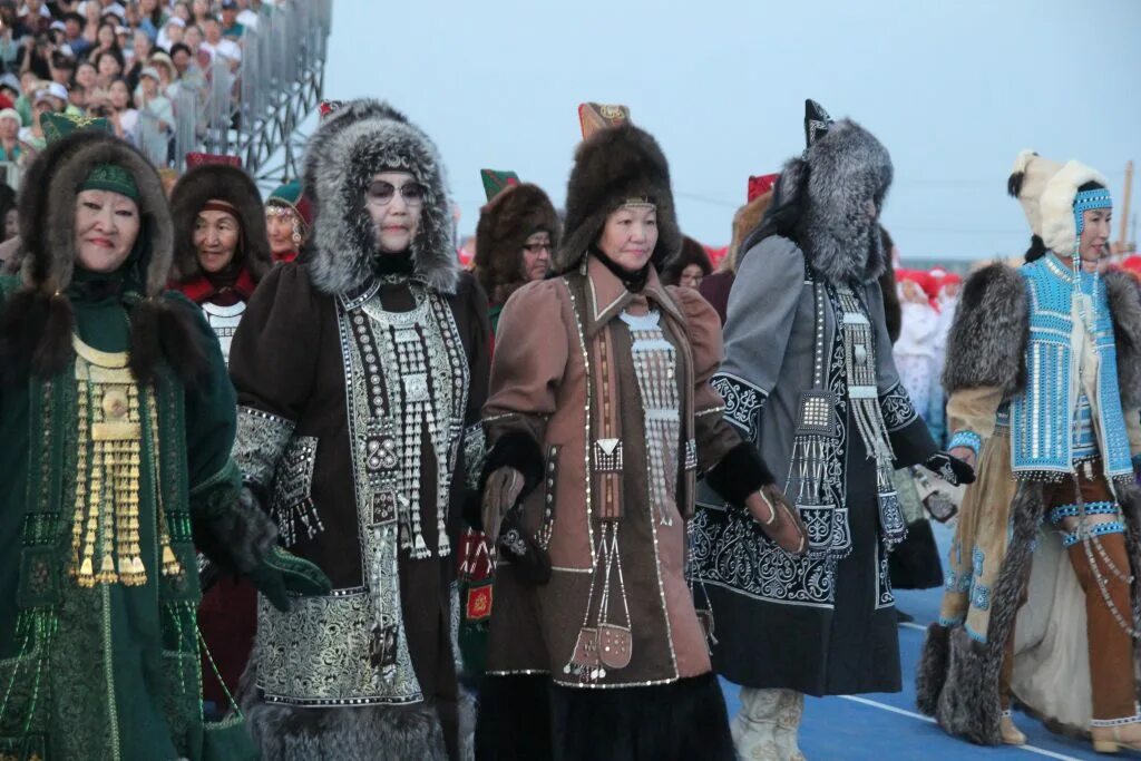 Таатта тумсуу. Народы якутии. Тулуна усть алданский улус. Усть алданский улус село чаранг. Игры народов саха.