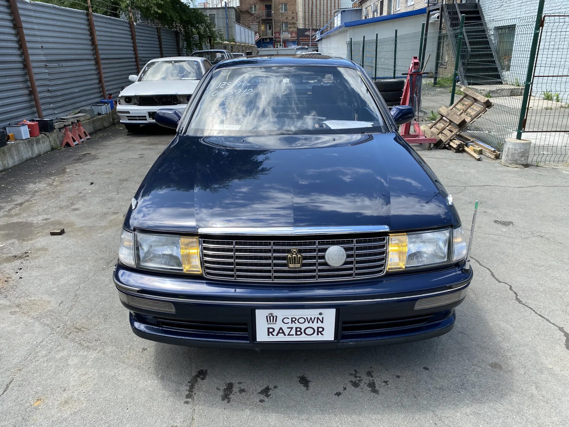 Тойота краун 141. Toyota Crown jzs141. Toyota Crown 141. Кроун 141 кузов. Crown 1995 JZS 141.