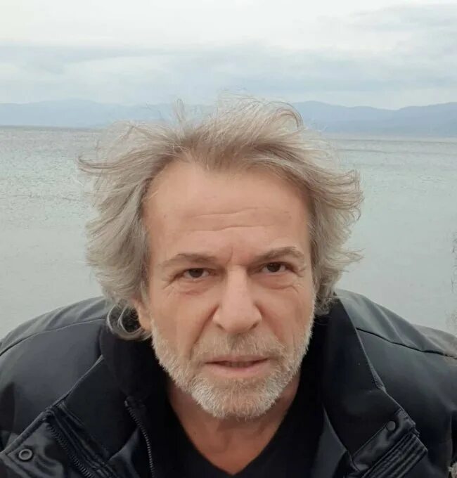 Муса актер. Муса узунлар. джюнейт узунлар. муса узунлар турецкий актёр. муса узунлар в молодости.