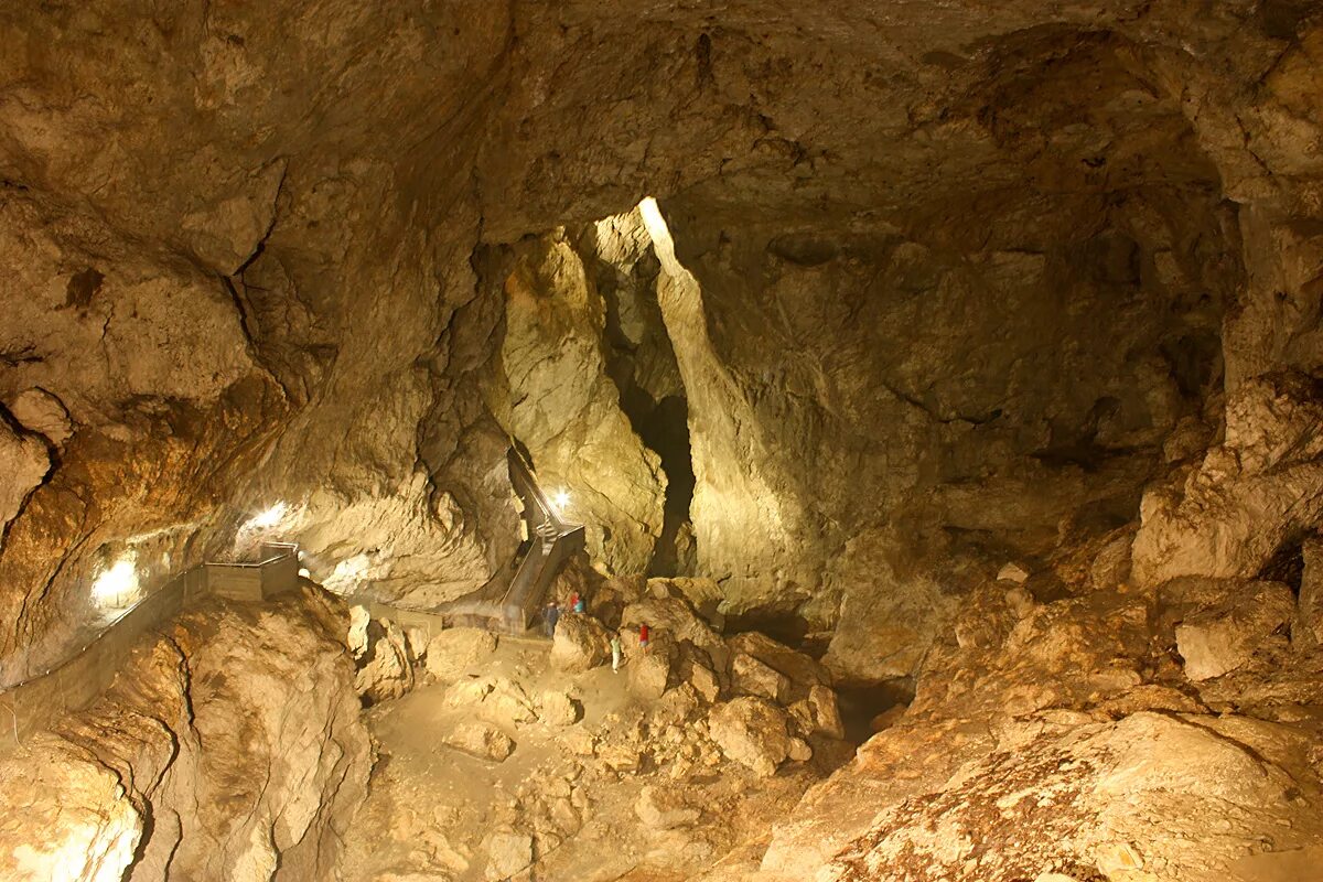 тема пещера. пещеры мацесты. байкал пещеры ольхона. новлейская пещера. дженолан кейвс.