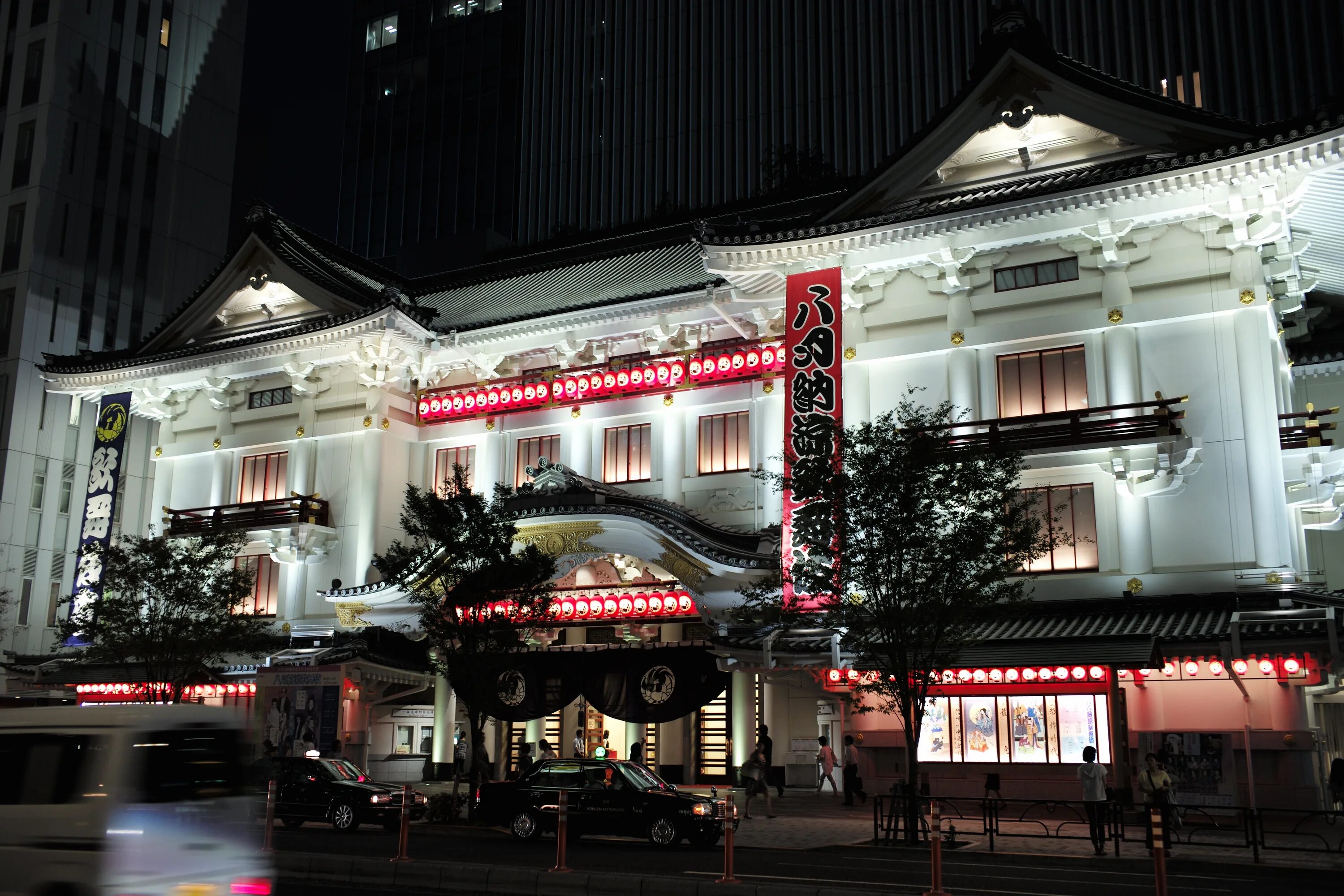 Ginza tokyo. Гинза Токио. Япония район Гинза. Район Гинза в Токио. Улица Гинза в Токио.