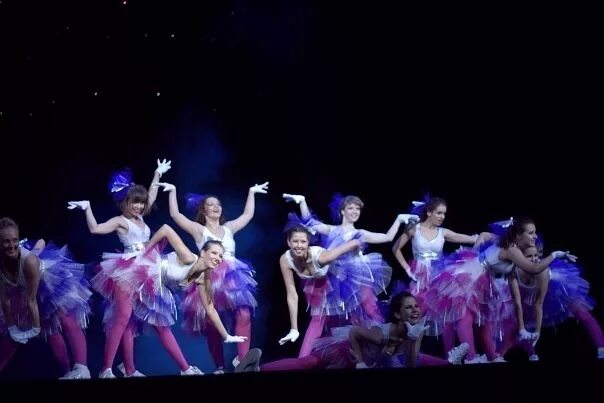 Тодес вологда 1 группа. Тодес вологда. Студия тодес западный. Группа тодес (танцевальный коллектив). Серебристая тодес.