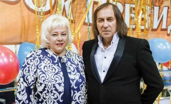 Как выглядит жена Александра Иншакова, которая на 18 лет его моложе. Почему акте