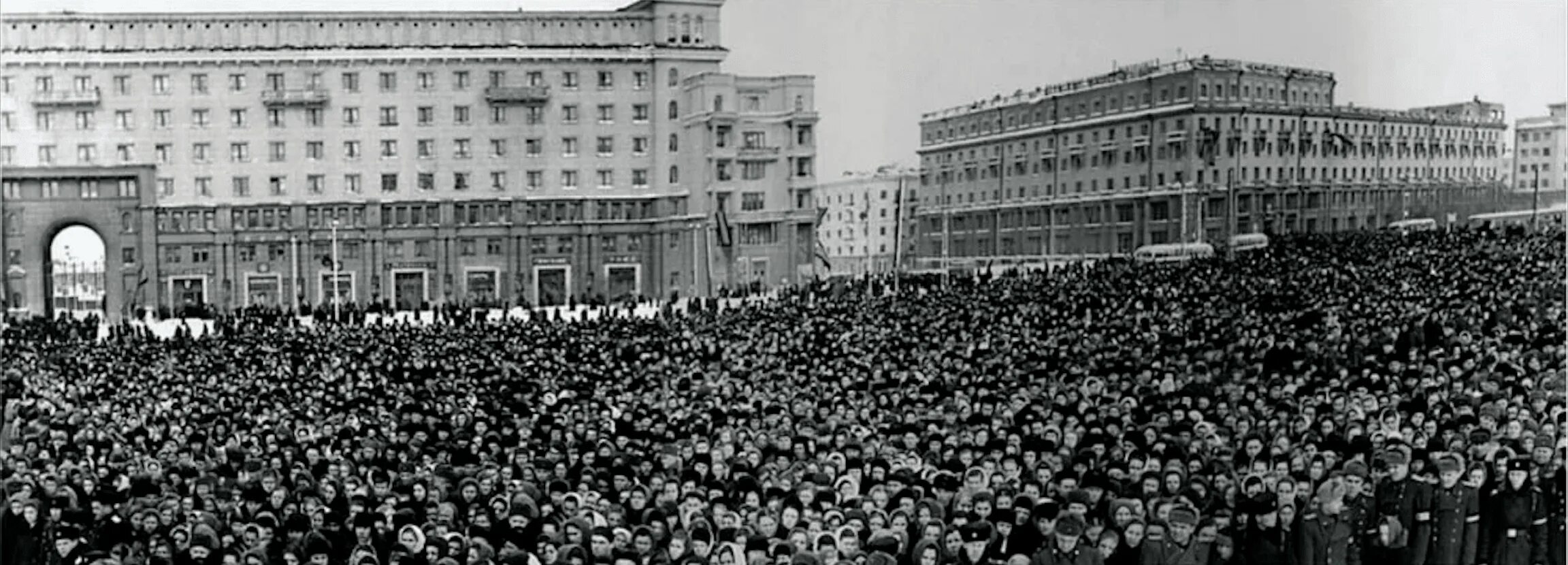 Площадь прощанья. Похороны Сталина 1953. 1953 Москва похороны Сталина. Смерть Сталина 1953.