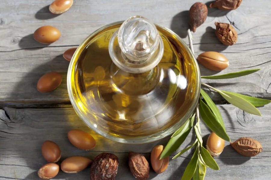 Argan Oil масло. Оливковое и аргановое масло. Масло для волос аргановое. Аргановое дерево.