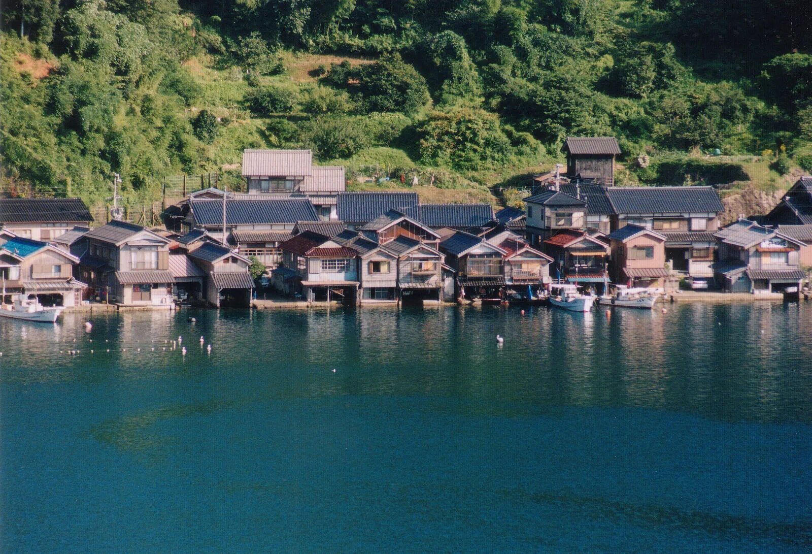 Малайзия курорты. Rawai fisherman village. Рыбацкая деревня рязань шумашь. Малая рыбацкая деревня раст. Куа ван, вьетнам.