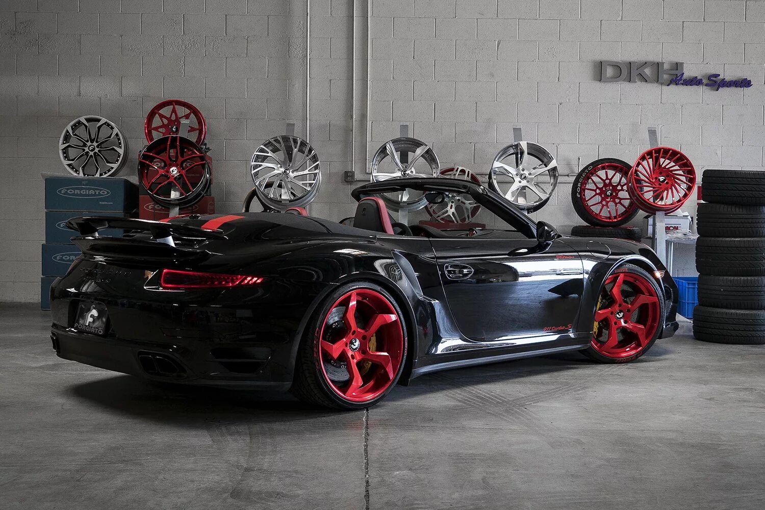 Тюнинг товары. Forgiato Wheels Porsche. Forgiato Wheels Lamborghini. Porsche 911 Turbo Red Candy. Диски Порше 911.