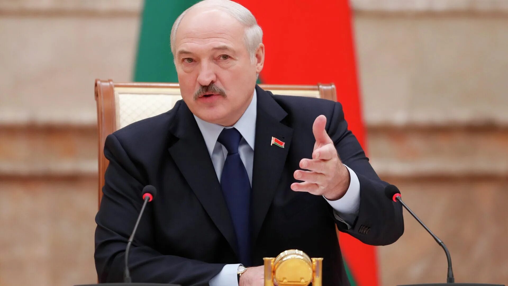Лукашенко что с ним. Лукашенко.