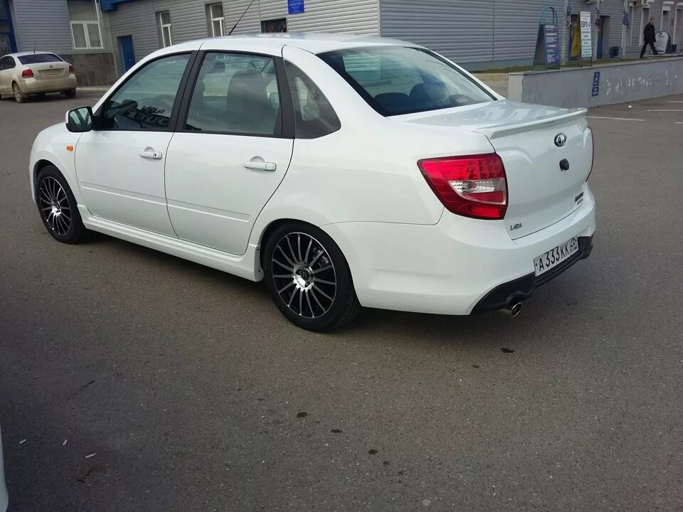 Купить б/у Lada (ВАЗ) Granta I Sport 1.6 MT (118 л.с.) бензин механика в Белгоро