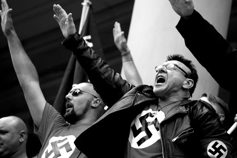 Неофашисты в Германии. Современные фашисты. Современный нацизм. Современные нацисты.