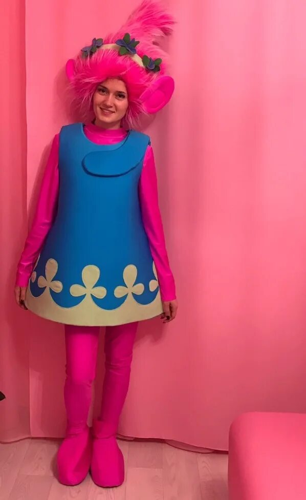 Костюм сластены для аниматора. Необычные костюмы аниматоров. Объемные костюмы для аниматоров. Костюм карамельки. Костюм тортика.