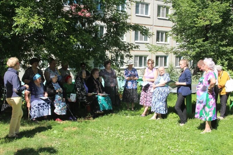 Жители города Плавск. Плавск жители фото. Администрация Плавска фото сотрудников.