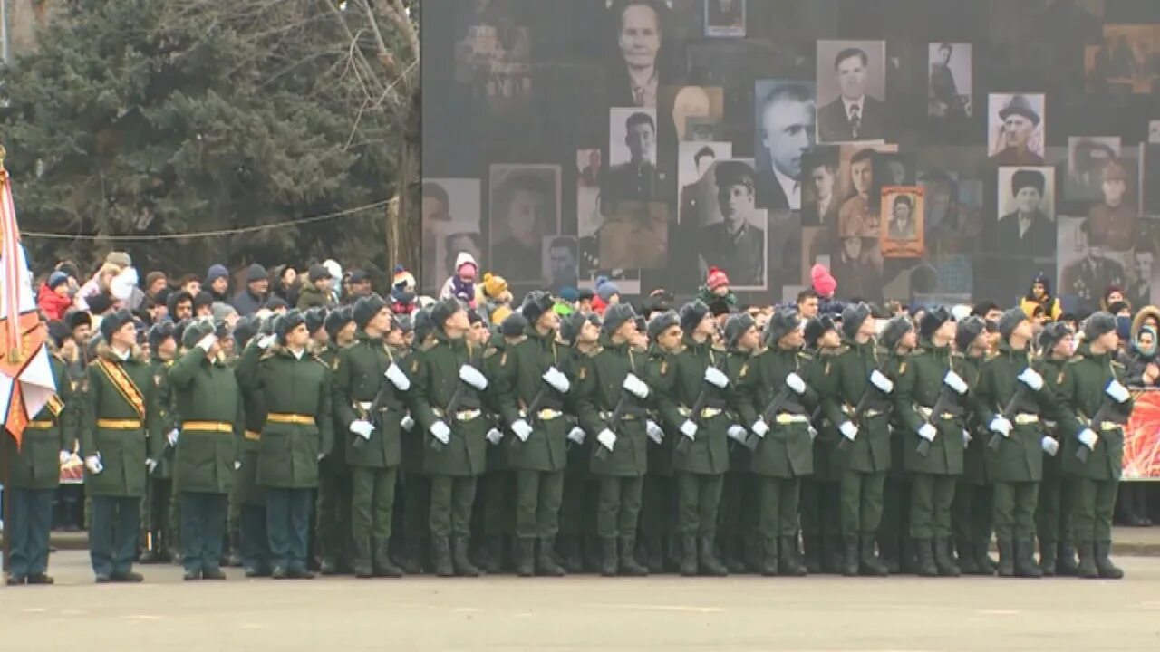 Парад в честь 80 летия Сталинградской битвы. Парад Победы. Военный парад 9 мая. Парад в Волгограде 9 мая 2023.