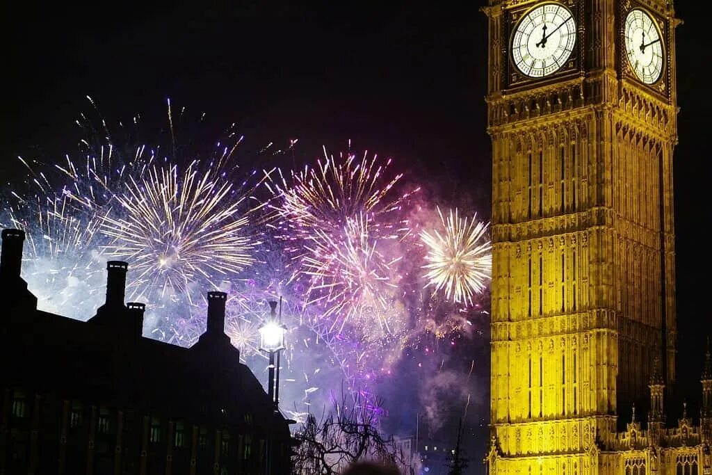 London holidays. Рождество в англии биг бен. London holidays. Лондон рождество биг бен. Рождество и новый год в великобритании.