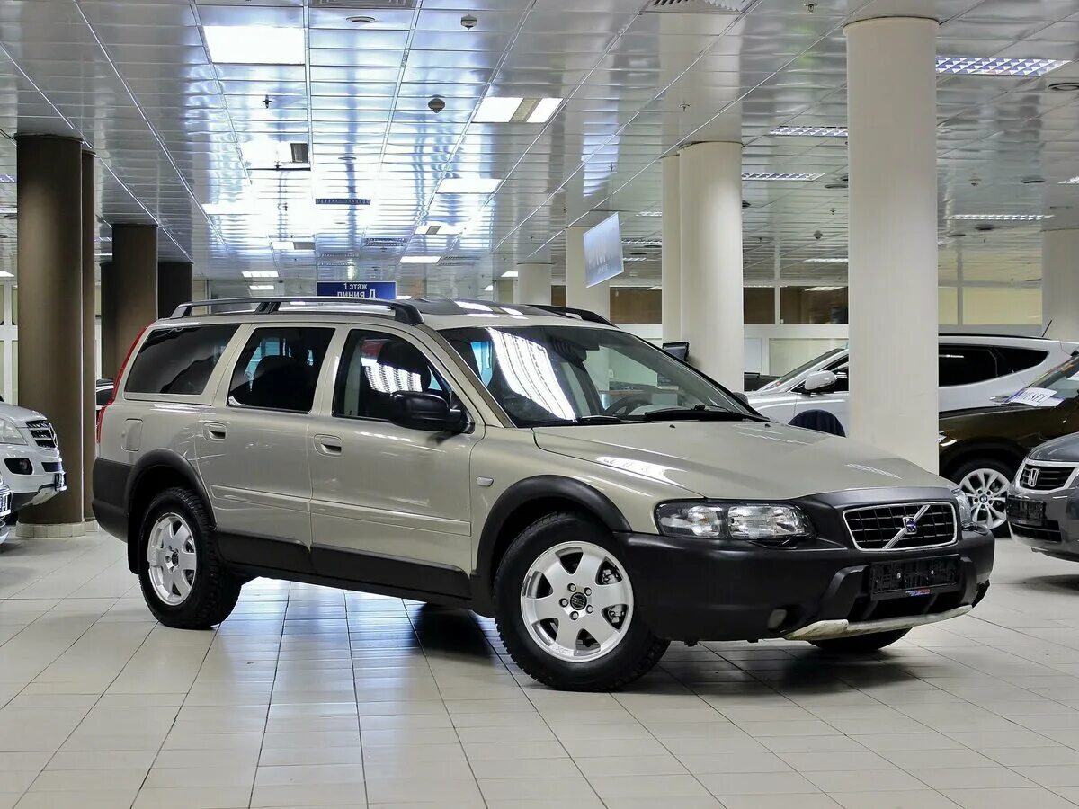 Volvo xc70 2005. Volvo универсал xc70. вольво хс70 2002 года. Volvo xc70 2005. Volvo v70xc 2002.