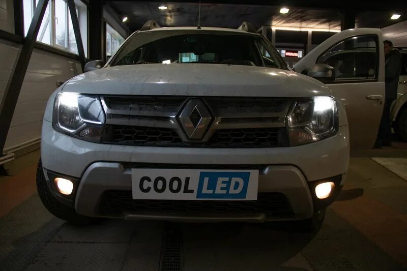 Лампочки дастер рестайлинг. Птф рено дастер 2017. led фары для renault duster 2025. птф рено дастер 2013. фара рено дастер 2019.