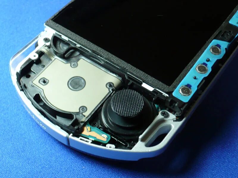 Самой разбор. Разбор PSP 3008. Teardown PSP 1000. PSP 2000 изнутри. Динамики PSP 5220.