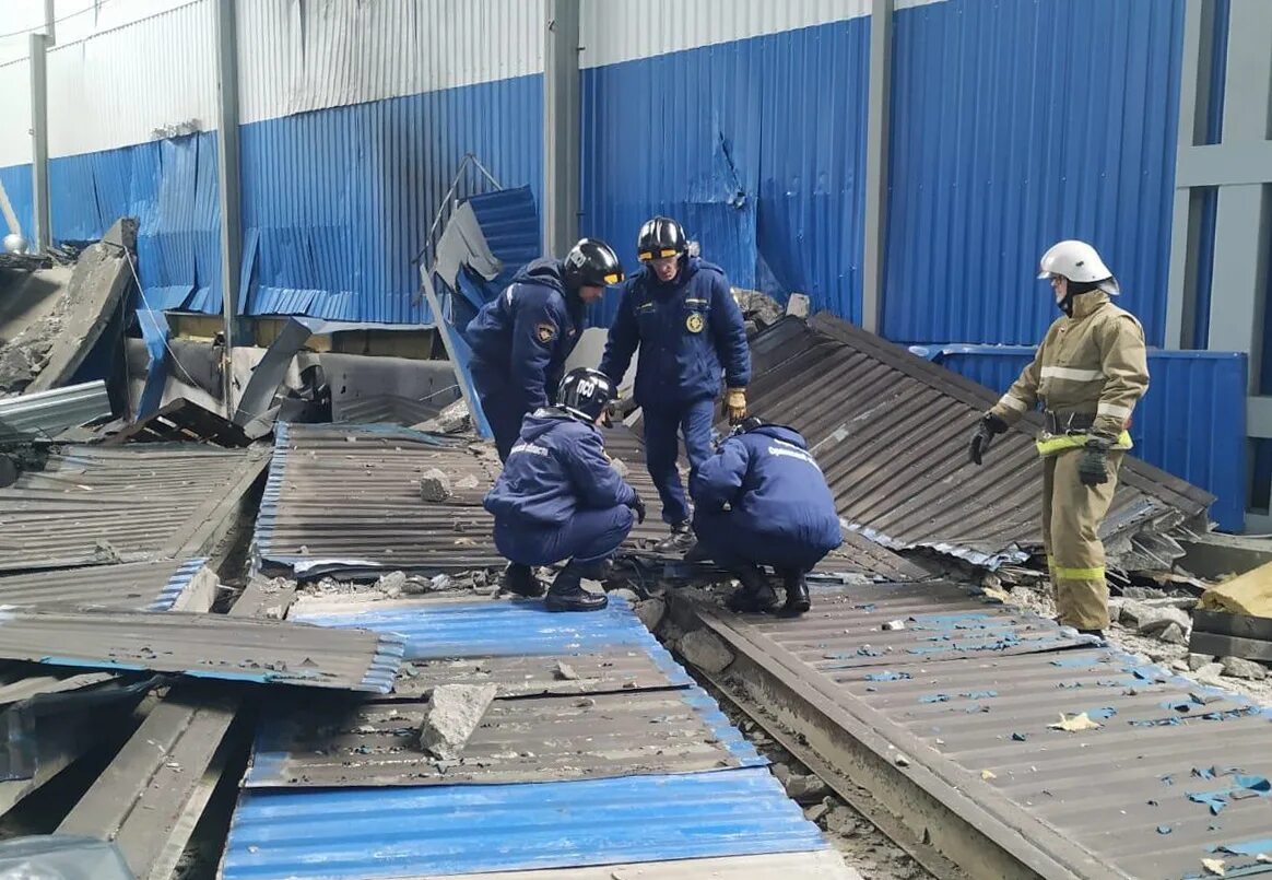 Ликвидация аварии на предприятии. Пожары на металлургических предприятиях. Уфаоргсинтез взрыв 25. Инциденты на заводе. Завод галополимер в кирово чепецке.