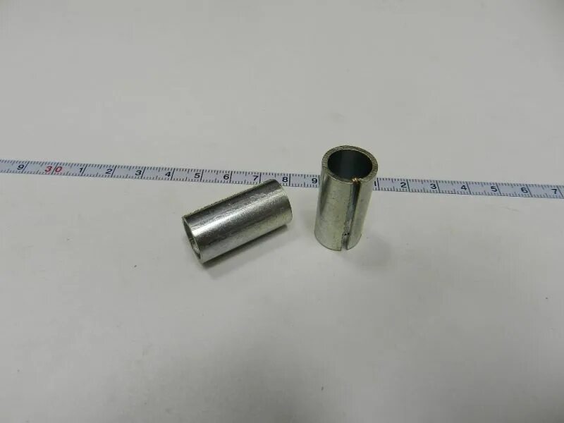 Втулка зад. Металлическая втулка заднего амортизатора ваз 2101. втулка амортизатора ваз 2101 передняя нижняя размер. втулка ваз 2101. lada 2101 втулки амортизатора.