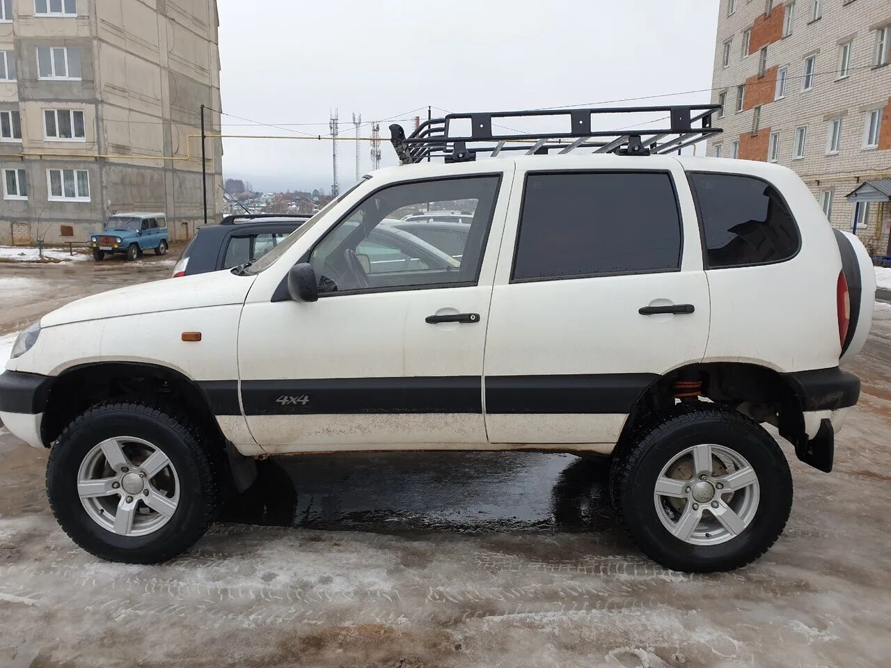 Нива 50мм. Chevrolet Niva лифт. Нива Шевроле +50. Лифт Нива Шевроле 50 мм. Лифтованная Нива Шевроле.