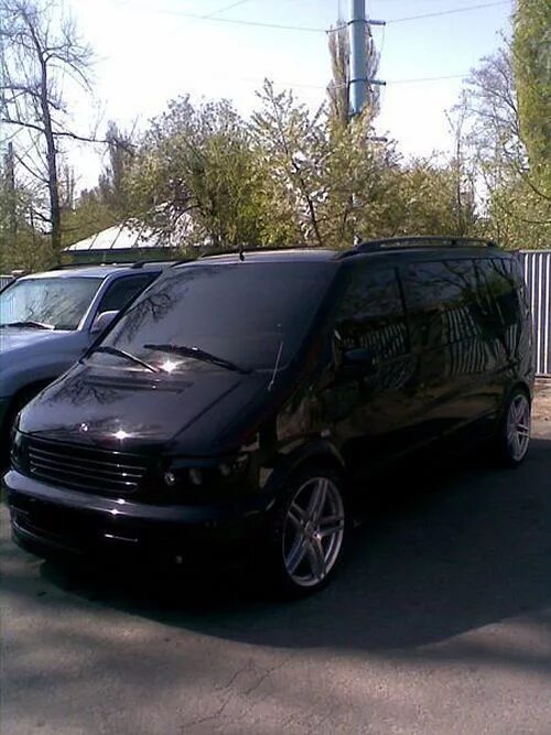 Tuning Mercedes Benz Vito W638 Stance