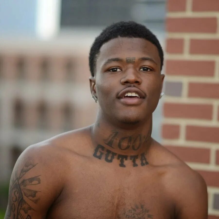 Young fly. DC young Fly. DC Yung hot. Флай Джон. What is the Tattoo on DC young Fly face.