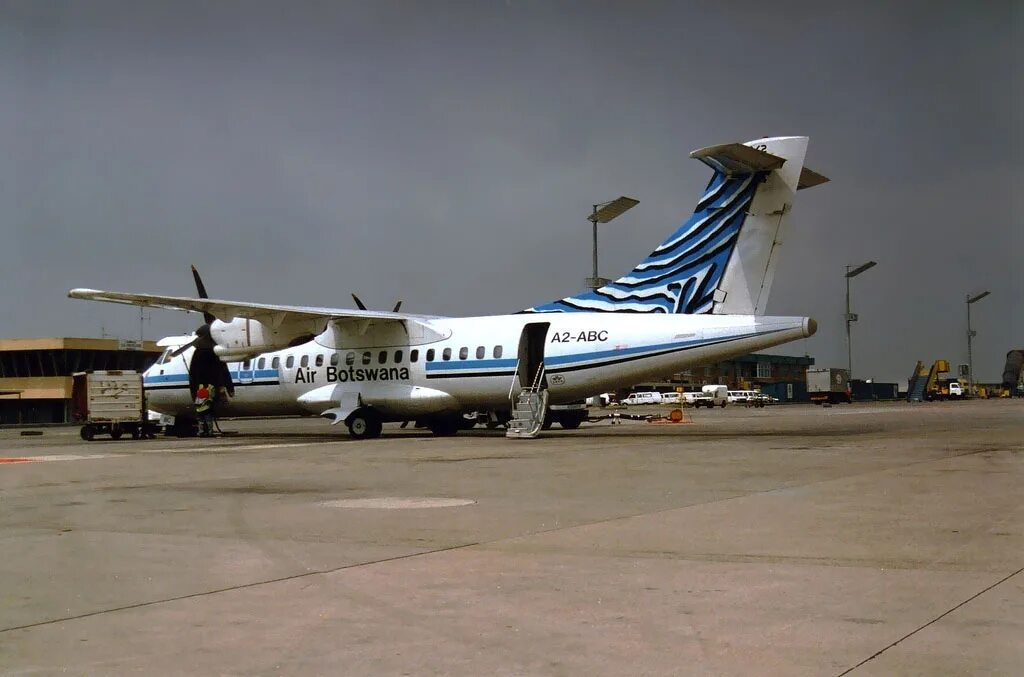 Аир 42. ATR 42 320. Air Botswana. ATR 42-312 катастрофа.