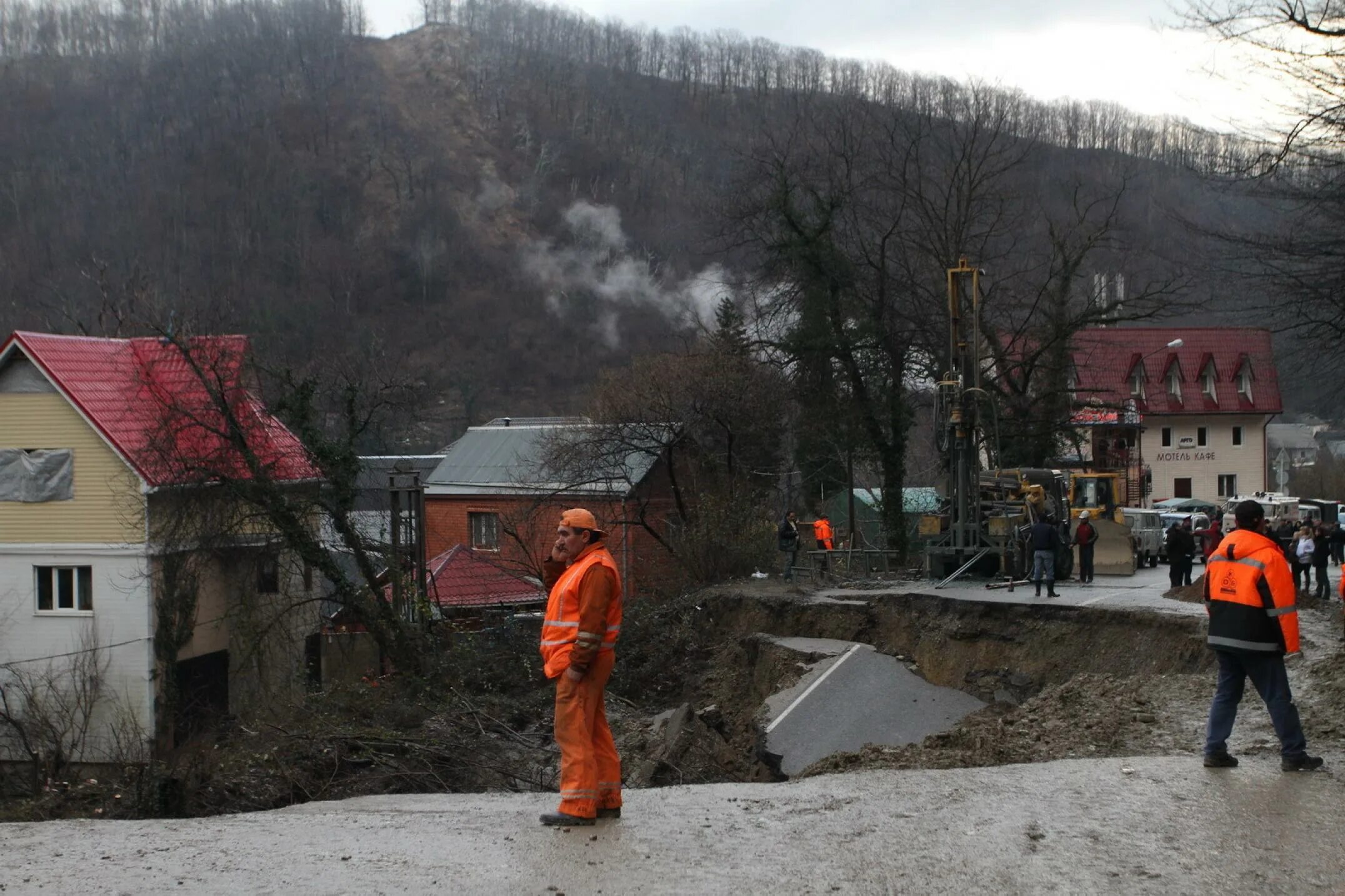 Джубга новости сегодня. Мамайском перевале в сочи. Трасса джубга сочи 2035. Трасса джубга сочи дагомыс. Мост джубга сочи.