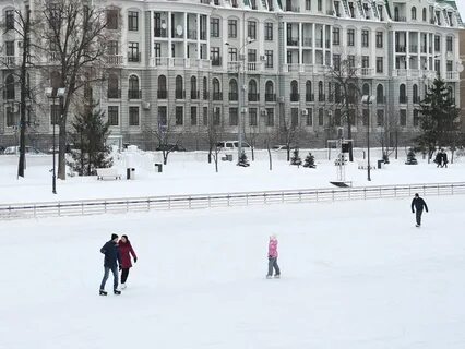 Черное озеро каток