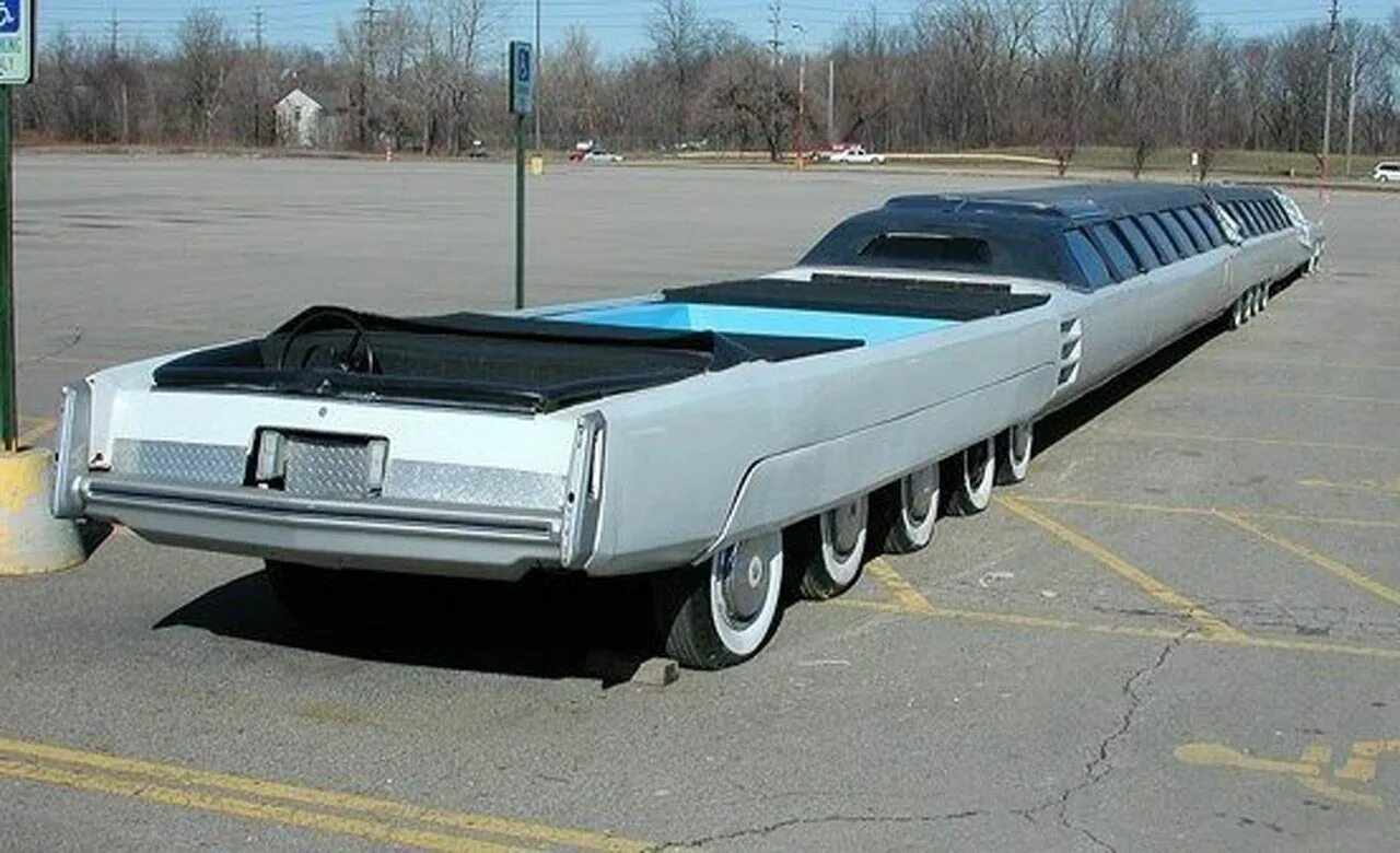 Удлиненные авто. Лимузин Джей Орберг.. Лимузин Американ Дрим. Cadillac Eldorado лимузин. Лимузин американская мечта.