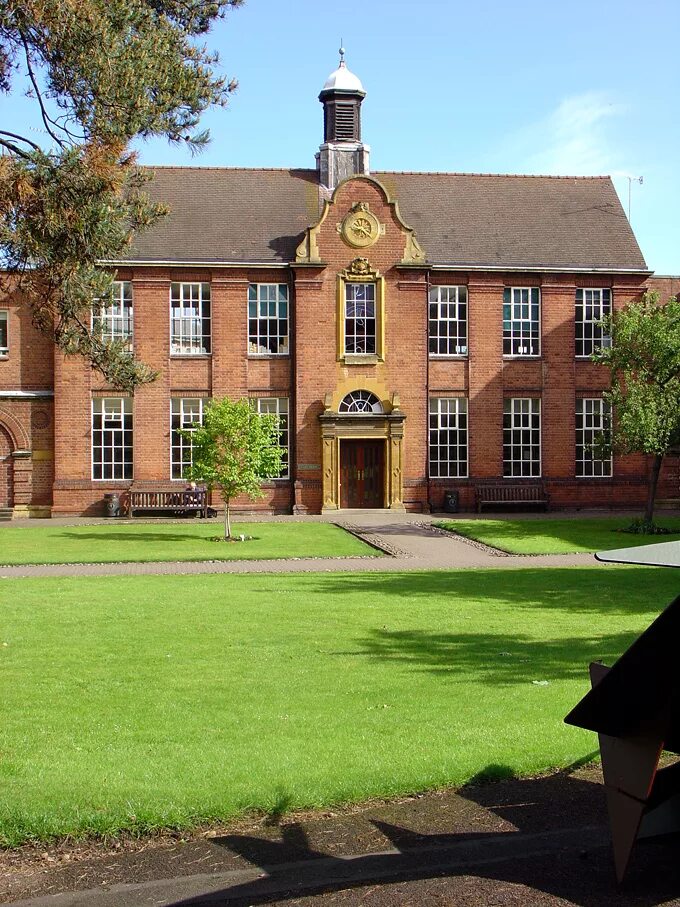 Школа грамматики. The Royal Grammar School Worcester, Вустер. Королевская школа в Великобритании. Королевская элитная школа в Великобритании. Грамматические школы в Англии.