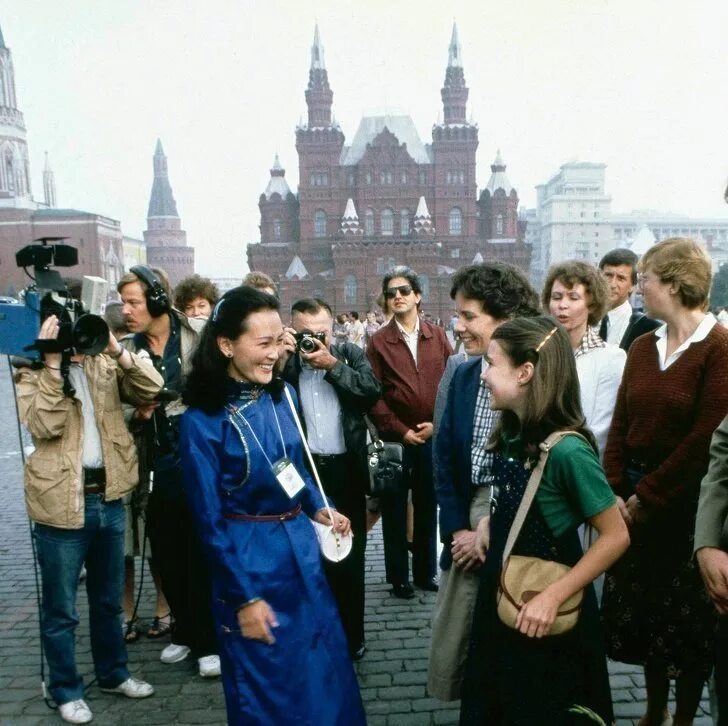 Москва 80х. Саманта Смит 1983. Саманта Смит на красной площади. Саманта Смит в СССР. СССР В 1980-Е годы.